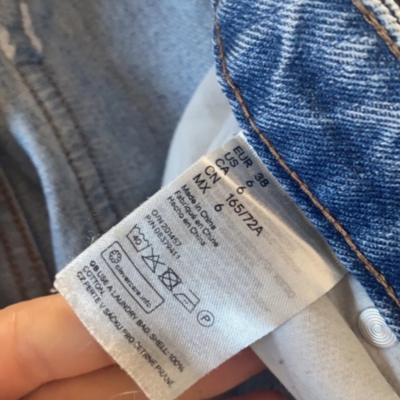 H&M trend denim very flattering - Picture 6 of 6